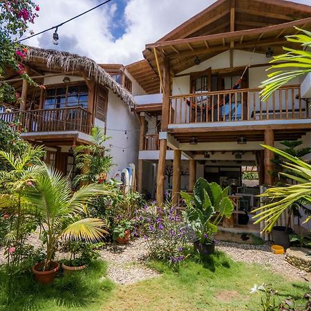 Ganso & Buho Hotel Ayampe Exterior photo